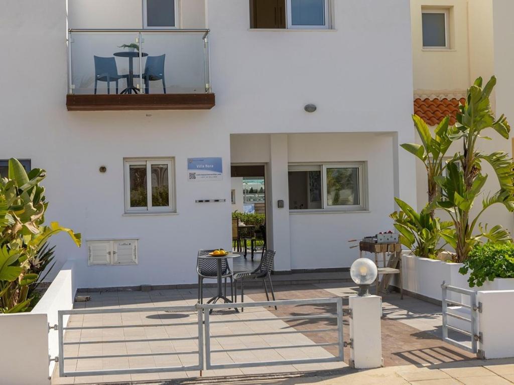 Villa Nora Протарас Екстер'єр фото